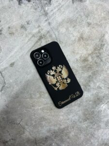 Чехол с короной и инициалами MobCase 1919 для iPhone