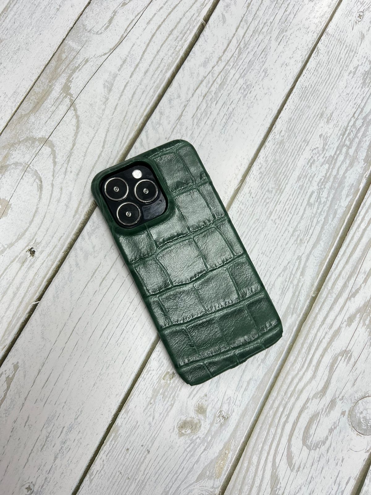 Зелёный кожаный чехол из натуральной кожи под крокодила MobCase 1927