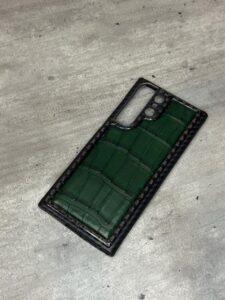Эксклюзивный кевларовый чехол с персональным дизайном MobCase 1986