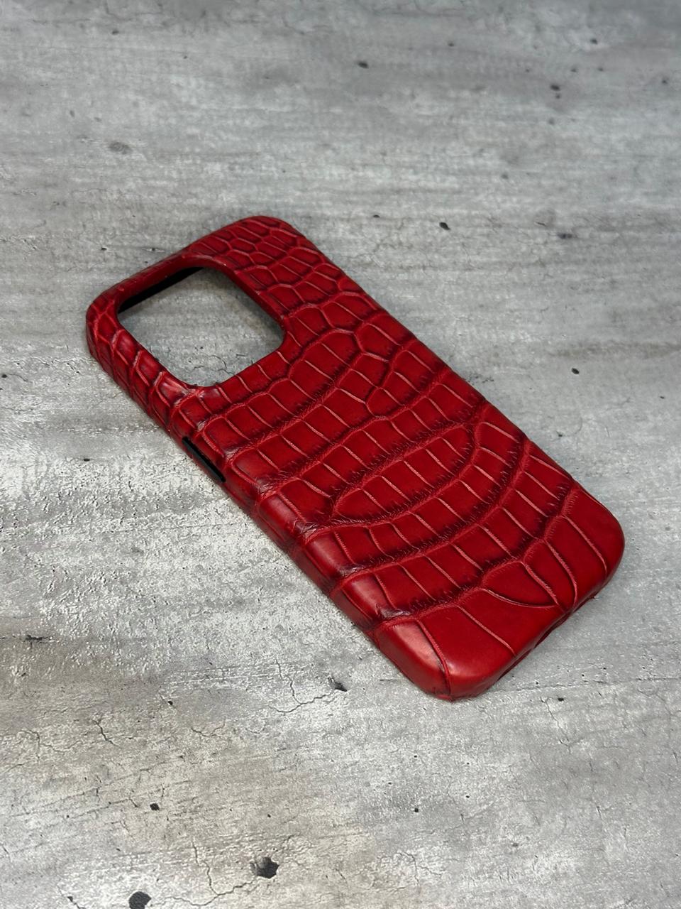 Красный кожаный чехол из крокодила MobCase 1989