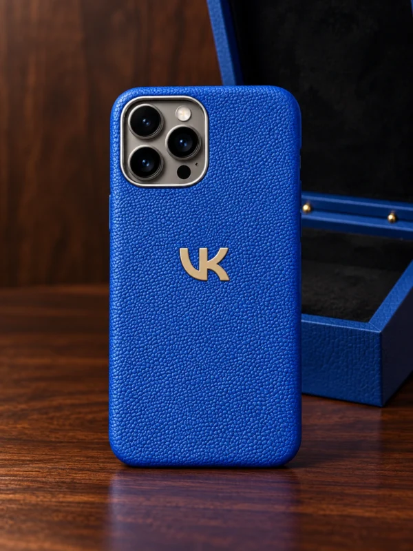 Купить Синий кожаный чехол ручной работы с логотипом в подарочной упаковке Mobcase 1731 — заказать в ателье премиальных аксессуаров Мобкейс