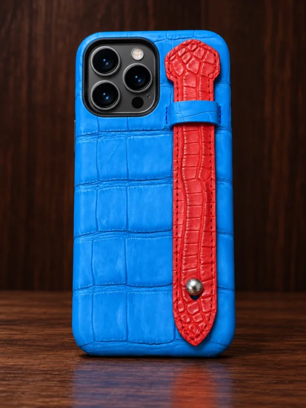 Купить Синий кожаный чехол с ремешком для пальцев Mobcase 1768 для iPhone 14 Pro Max — заказать в ателье премиальных аксессуаров Мобкейс