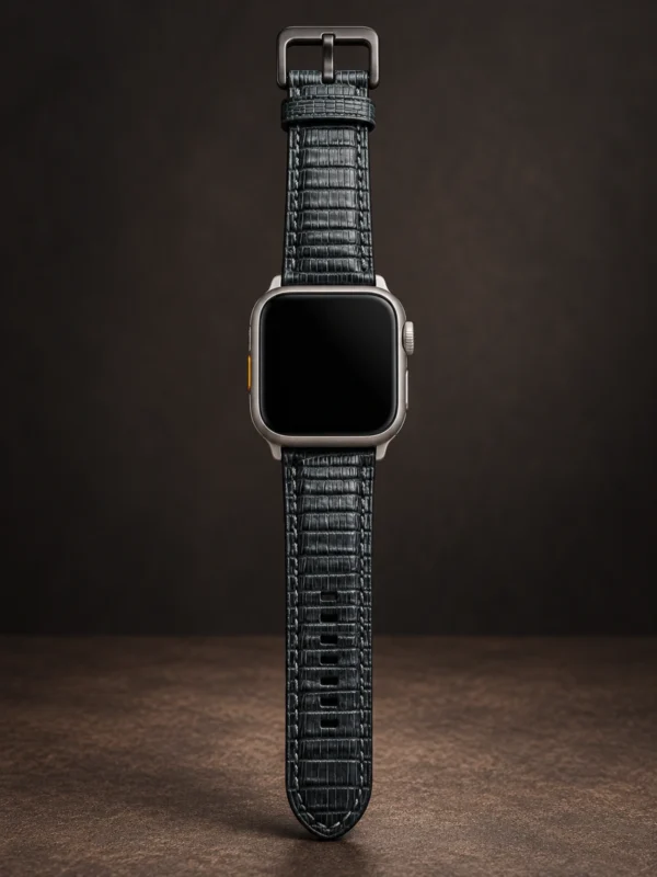 Ремешок из кожи игуаны на Apple Watch, вид спереди — заказать в ателье аксессуаров Мобкейс