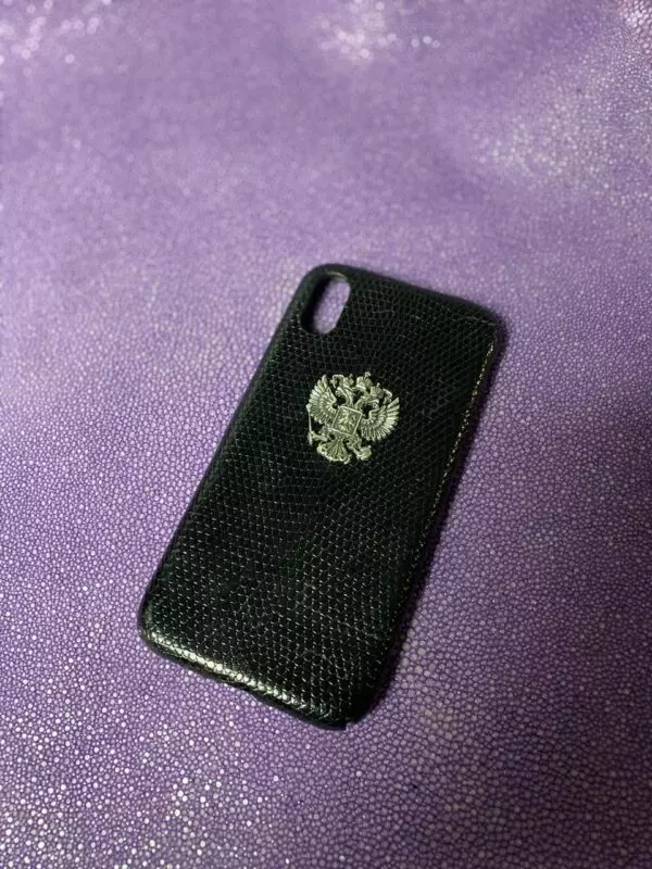 Эксклюзивный чехол из чёрной кожи игуана с гербом России Mobcase 1358