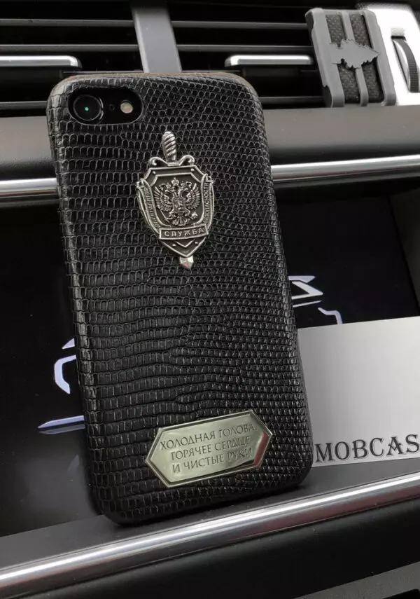 Эксклюзивный чехол с гербом ФСБ и табличкой с надписью Mobcase 669 для iPhone 7, 8, 7 Plus, 8 Plus, X, XS, XSMAX, XR