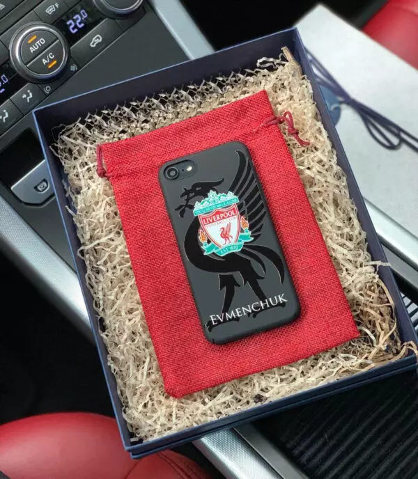 Именной чехол на чёрной основе с логотипом LiverPool, Mobcase 942 для iPhone 8