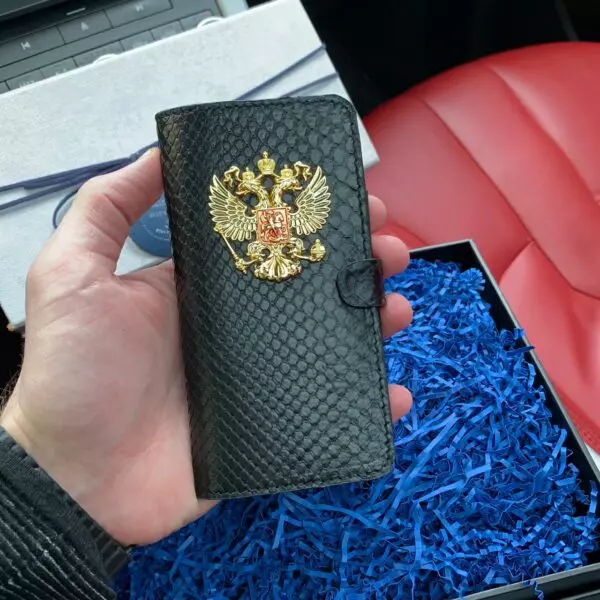 Кожаный, чехол книжка с большим, металлическим гербом России, Mobcase 734