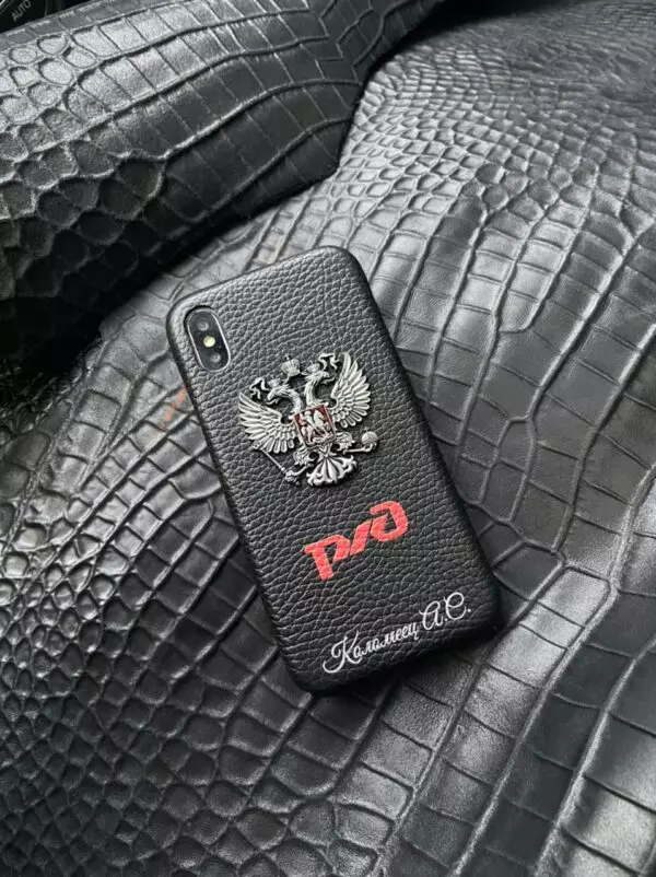Кожаный чёрный чехол с гербом России и логотипом РЖД Mobcase 1403