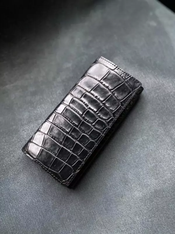 Кожаный чехол-кобура из чёрного крокодила Mobcase 1419