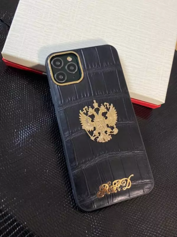 Противоударный чёрный кожаный чехол из крокодила с гербом России Mobcase 1441