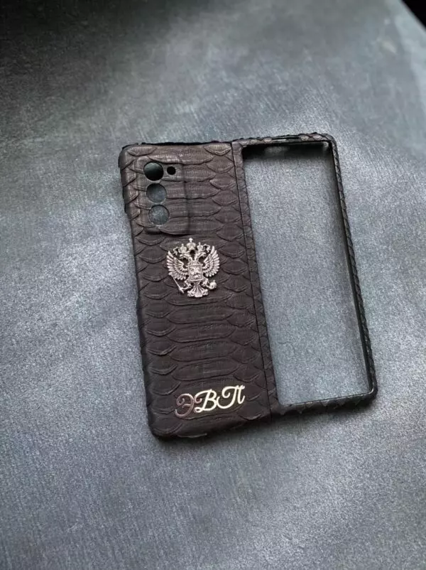 Чёрный кожаный чехол с гербом России инициалами Mobcase 1530 для Samsung Galaxy Z Fold 3 5G