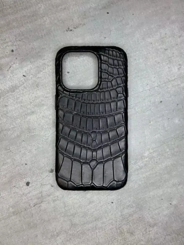 Чёрный кожаный чехол из крокодила MobCase 2008