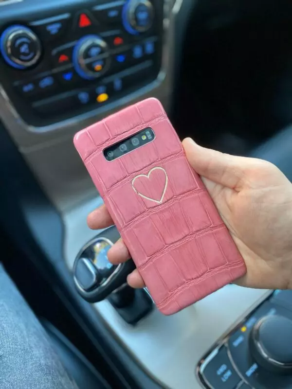 Розовый чехол из кожи крокодила Mobcase Heart of Gold