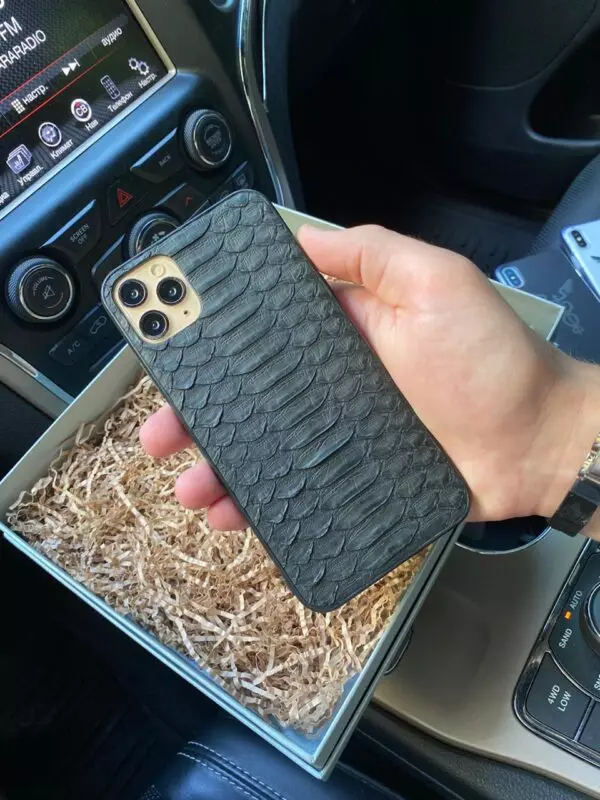 Чёрный, кожаный чехол из питона, Mobcase 395